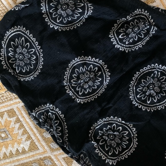 Mandela Shorts // - Picture 2 of 4